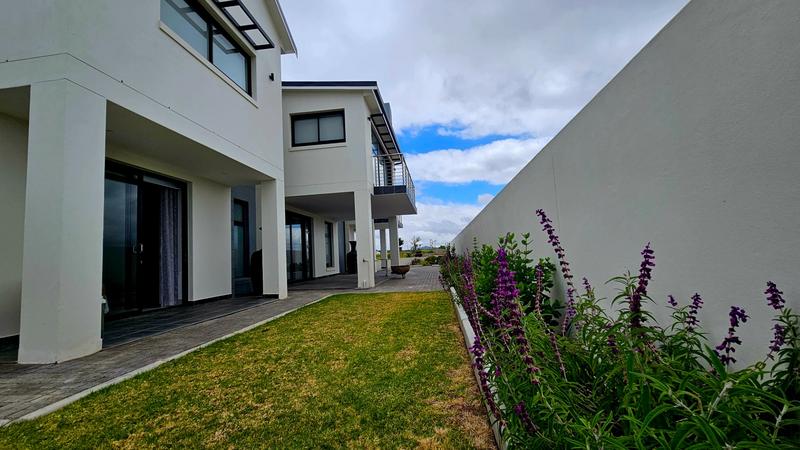 4 Bedroom Property for Sale in Renosterbos Estate Western Cape